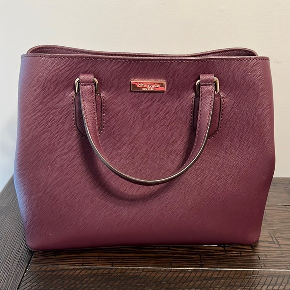 Purple Kate spade purse - Picture 1 of 3